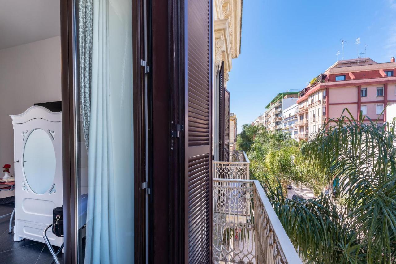 Maria Vittoria Charming Rooms And Apartments Бриндизи Экстерьер фото